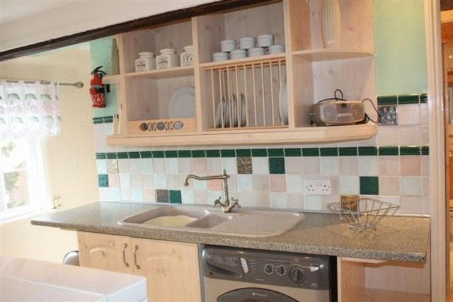 Robertsbridge Retreat At Cornhill Self Catering Apartments Номер фото