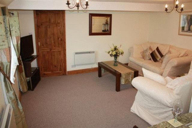 Robertsbridge Retreat At Cornhill Self Catering Apartments Номер фото